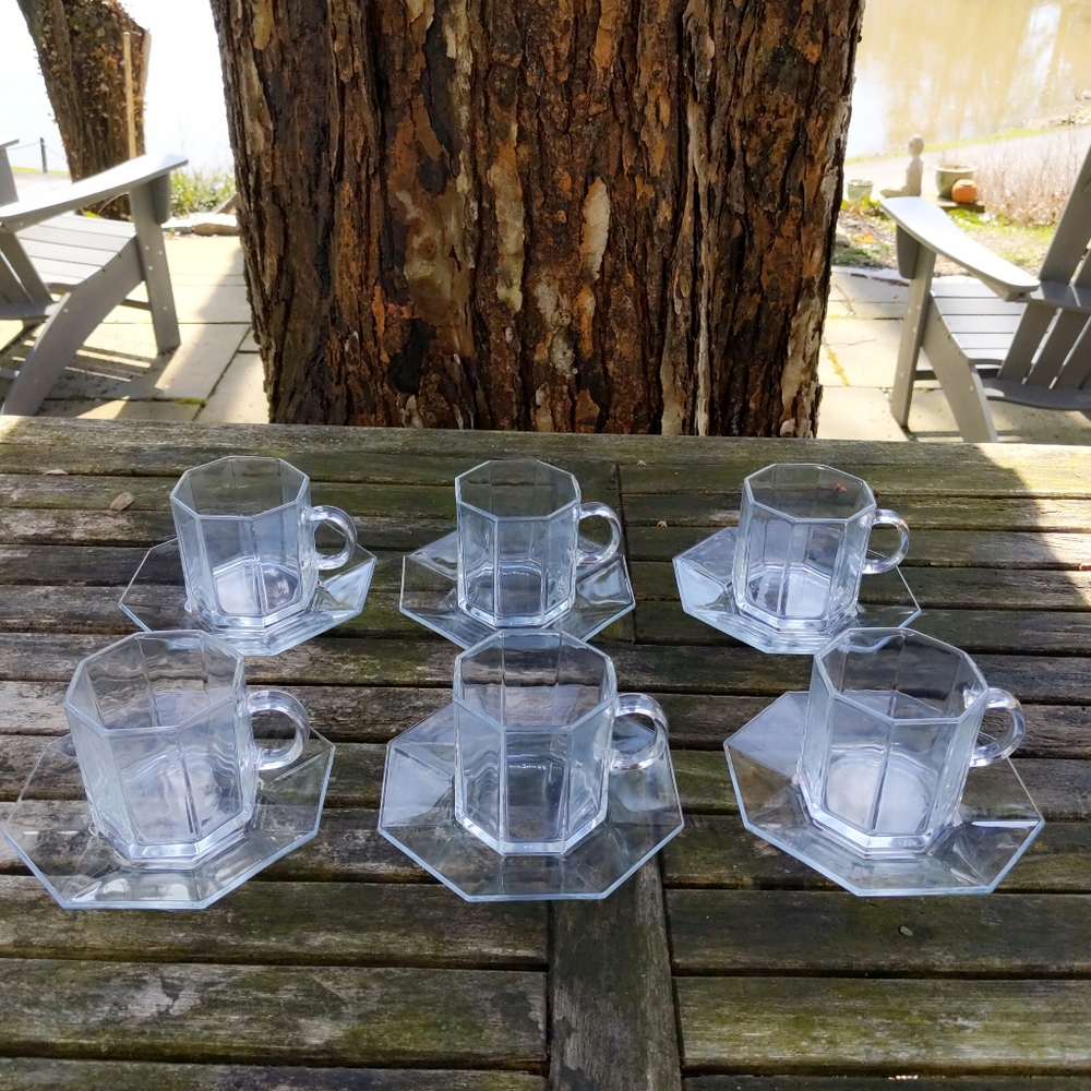 Vintage Arcoroc Octime Geometric Glass 6 Tea Coffee Cups and Saucer Set